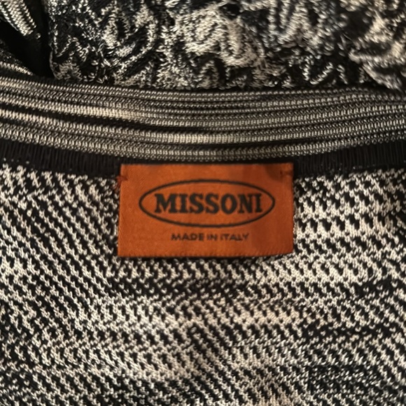 Missoni Graphic Knit Dress with Bell Sleeves and Elastic Hem - Picture 3 of 4